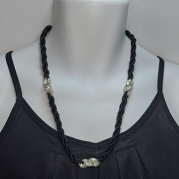 Vintage Twisted Freshwater Pearl and Black Glass Seed Beads Necklace - Picture 1 of 10